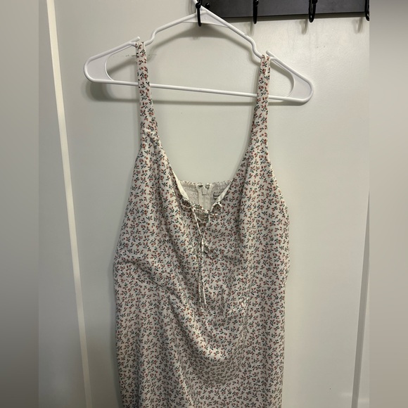 Abercrombie & Fitch Adjustable Floral Slit Midi Dress - Picture 3 of 12